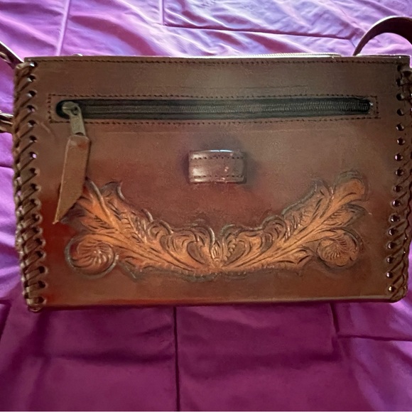 Beautiful Leather Purse - Picture 3 of 4